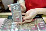 Giá bạc lao dốc trong sự ngỡ ngàng của nhà đầu tư
