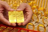 Giá vàng chiều nay 27/2: Vàng nhẫn, vàng SJC Bảo Tín Minh Châu tách đi riêng