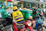 Giá xăng biến động, Grab, Be và ShopeeFood chi tiền hỗ trợ cho tài xế