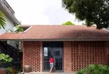 Ý tưởng xây dựng nhà gạch thô mộc cho gia chủ muốn 'kết nối' với thiên nhiên