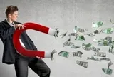 Chứng khoán lập đỉnh mới, CTCK gọi tên 5 nhóm cổ phiếu có cơ hội "hút tiền" trong tháng này