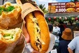 Món bánh mì nướng khiến khách nước ngoài mê mệt: Giá chỉ hơn 40k, xếp hàng tới số 60 vẫn kiên nhẫn chờ