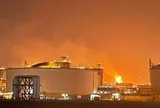 Siêu tổ hợp khí đốt của Qatar phát nổ dữ dội, cháy rực trong đêm