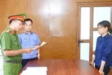 Ra quyết định khởi tố người phụ nữ bán hải sản Nguyễn Thị Thúy SN 1983