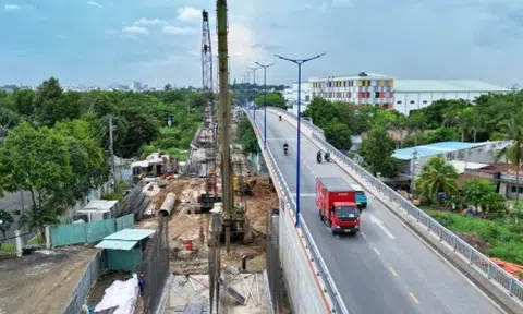 Sau sự cố hằn lún, cầu 700 tỷ đồng cửa ngõ phía Đông TP.HCM có đảm bảo an toàn?