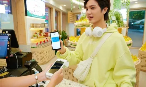 Thanh toán không chạm bùng nổ: Smartphone đang dần thay thế thẻ vật lý