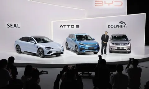 Xuất khẩu hơn 1 triệu xe, tăng trưởng 28% trong năm 2025: Một hãng xe Trung Quốc chính thức vượt qua Tesla để trở thành nhà sản xuất xe điện lớn nhất thế giới