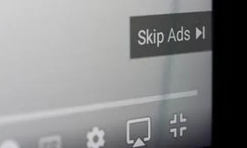 Tin vui từ tháng 2: Quảng cáo video trên mạng được tắt sau 5 giây; Cấm sử dụng trang phục bác sĩ, dược sĩ khi quảng cáo mỹ phẩm