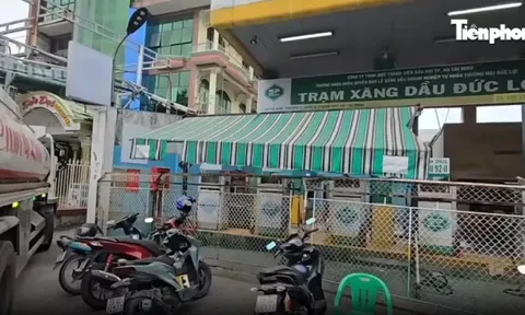 Lật tẩy 'công xưởng' sản xuất xăng RON A95 giả ở TPHCM