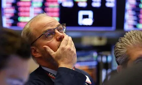 Một cổ phiếu bluechip bị khối ngoại "xả" hơn 800 tỷ đồng trong phiên 5/2