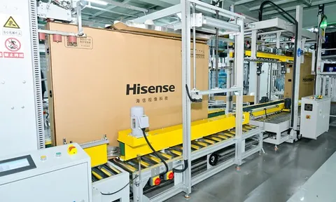 Hisense được Diễn đàn Kinh tế Thế giới vinh danh là Nhà máy Hải đăng lấy khách hàng làm trung tâm đầu tiên trên thế giới trong ngành TV