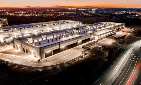 Từ lời 'kêu cứu' của Viettel, VNPT, FPT: Bài học nước Mỹ bán điện cho Google, Microsoft rẻ hơn 30%