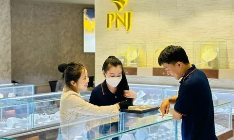 Sáng mùng 2 Tết, giá vàng miếng SJC, vàng nhẫn giảm tiếp