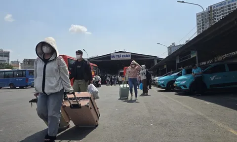 Cửa ngõ TP.HCM thông thoáng ngày mùng 6 Tết