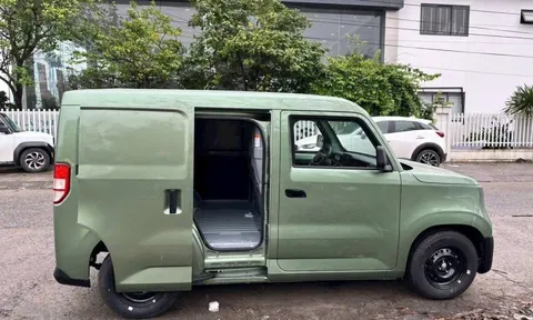 Lộ ảnh VinFast EC Van bản cửa lùa: Chưa rõ là xe thương mại hay AI, tăng sức cạnh tranh 'Su cóc'