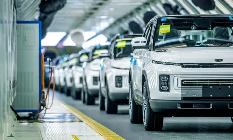3 ông lớn Trung Quốc ‘phi như ngựa’ trong BXH top 10 nhà sản xuất ô tô thế giới – CEO Volkswagen thừa nhận: ‘xe điện, pin, phần mềm, AI họ đều ở đẳng cấp khác’