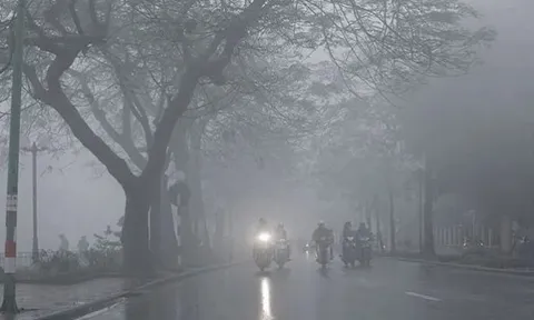 Miền Bắc sắp đón đợt không khí lạnh mới, sương mù bao phủ, nồm ẩm kéo dài