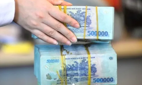 Một ngân hàng tăng vốn nhanh "chóng mặt"