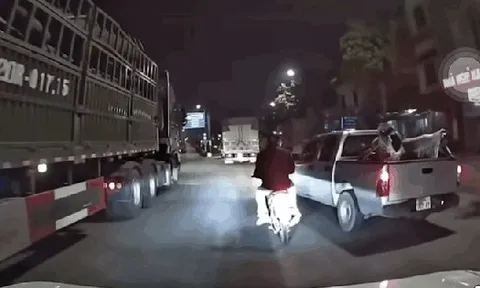 Chủ tài khoản Phương Ba Sáu lên tiếng về vụ "xe bán tải tạt đầu xe máy" ở Hà Nội