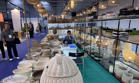 Chia sẻ của Chủ tịch UBND TPHCM khi dự khai mạc Hội chợ xuất khẩu đồ gỗ và nội thất