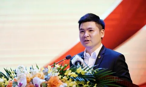 Con trai bầu Hiển nói gì khi ra ứng cử đại biểu HĐND TP Hà Nội?