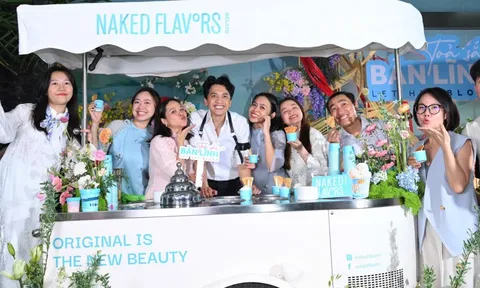 Chủ tịch ACB gây sốt mạng xã hội với clip tặng kem cho nhân viên nữ dịp 8-3