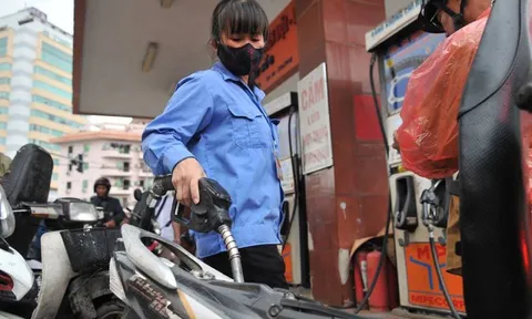 Ngăn chặn buôn lậu, vận chuyển trái phép xăng dầu qua biên giới