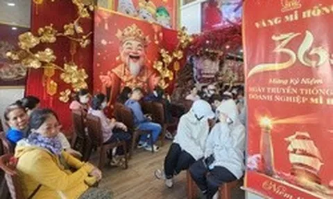 Diễn biến ở tiệm vàng khi giá giảm về dưới 170 triệu đồng/lượng