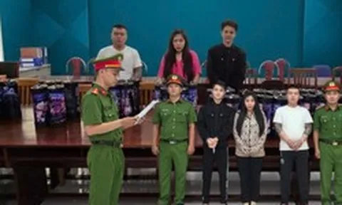 Thi hành lệnh bắt tạm giam Nguyễn Thị Vân 27 tuổi trong chuyên án lớn