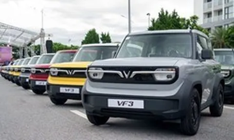 VinFast của ông Phạm Nhật Vượng báo kỷ lục khó tin: hoàn tất hơn 3.500 đơn hàng ô tô điện chỉ trong 1 ngày