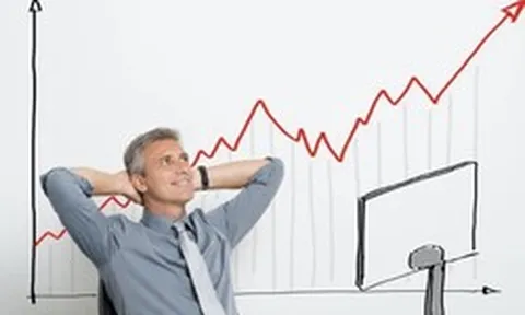 Nguồn lực gần 1 triệu tỷ đồng được "bơm" vào nền kinh tế, nhóm ngành nào dự kiến hưởng lợi trực tiếp?