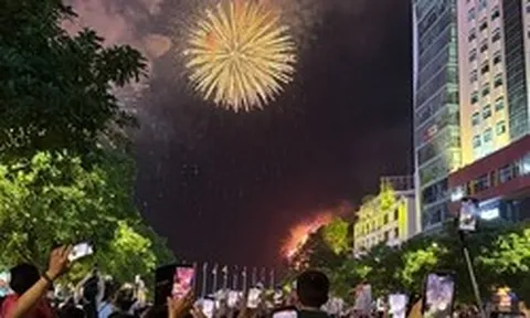 Doanh nghiệp nào tham gia tài trợ bắn pháo hoa dịp lễ 30-4 tại TPHCM?