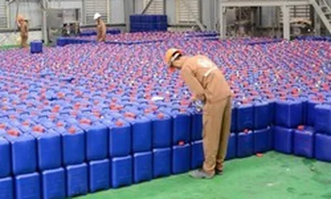 Vì sao lợi nhuận công ty nhà Hóa chất Đức Giang "bốc hơi" một nửa so với cùng kỳ?