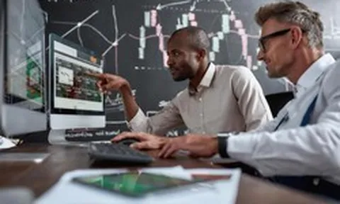 Phiên 23/4: Khối ngoại bán ròng hơn 1.700 tỷ đồng, cổ phiếu nào bị "xả" mạnh nhất?