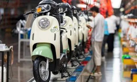 'Thời tới cản không kịp', xe máy điện Trung Quốc ồ ạt đổ bộ vào thị trường hơn 700 triệu dân, có nơi cung không đủ cầu - đâu là nguyên nhân?