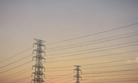 ADB khởi động gói đầu tư 70 tỷ USD để kết nối lưới điện và hạ tầng số của châu Á