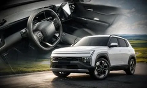 Hyundai Tucson 2027 lộ rõ nội thất: Màn hình khổng lồ, cần số chuyển sau vô-lăng, thiết kế giống Santa Fe