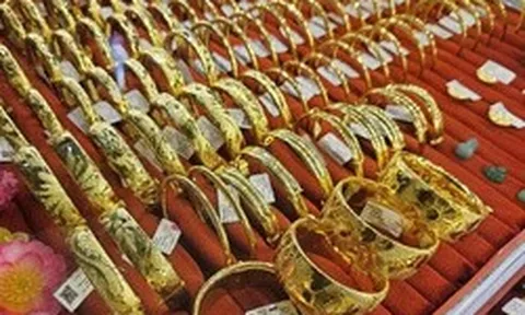 Tối 11-5, giá vàng miếng SJC, vàng nhẫn rớt mạnh theo thế giới