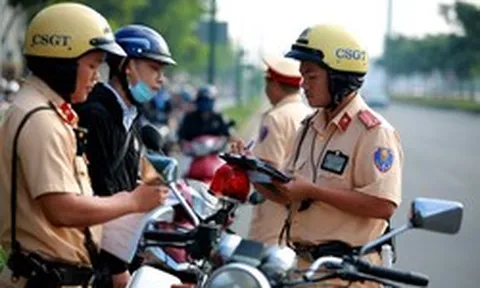 Một lỗi rất nhiều người đi xe máy, ô tô mắc phải, nhưng có thể phải trả lên tới 22 triệu đồng