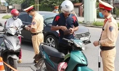 Không chỉ bị phạt tới 14 triệu đồng, người đi xe máy còn có thể mất xe nếu phạm lỗi này