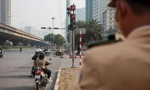 Tất cả người tham gia giao thông chú ý thông báo mới nhất từ Cục CSGT về đèn tín hiệu
