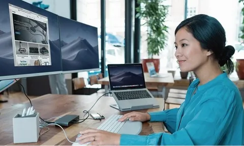 Khoảng cách an toàn từ mắt đến màn hình máy tính giúp dân văn phòng không bị đau cổ vai gáy