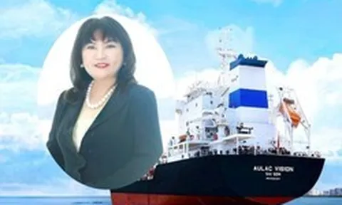 Phong cách chữ ký lạ của nữ đại gia kín tiếng Ngô Thu Thuý vừa nâng sở hữu tại ACB