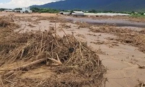Vỡ hồ trên núi Tân Lai: Người dân mòn mỏi chờ đền bù