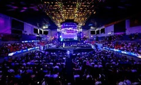 Bùng nổ ra mắt Festival Island, hé mở tương lai một "Downtown không ngủ" của Nha Trang