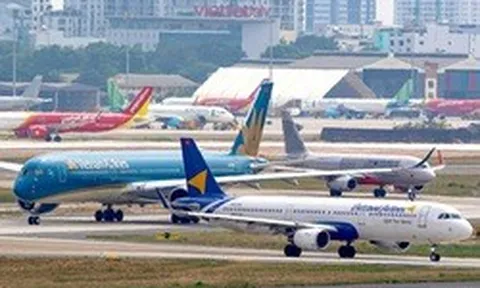 Hàng không Việt "đua" nhận máy bay mới giữa cao điểm hè