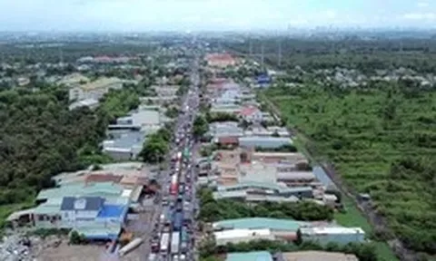 Tháo “nút thắt cổ chai” gây kẹt xe cửa ngõ Tây Ninh - TPHCM