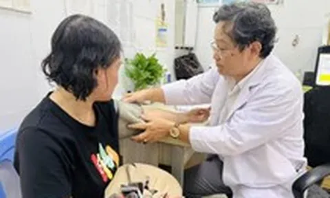Tin tức sáng 20-10: Người chưa đăng ký tạm trú tại TP.HCM vẫn được khám sức khỏe miễn phí