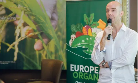 Từ Nông Trại tới Bàn Ăn: Tương lai bền vững với Nông nghiệp Hữu cơ theo tiêu chuẩn của Châu Âu