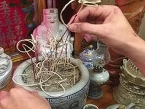 3 tránh, 2 nên– quy tắc phong thuỷ quan trọng lau dọn bàn thờ đón Tết